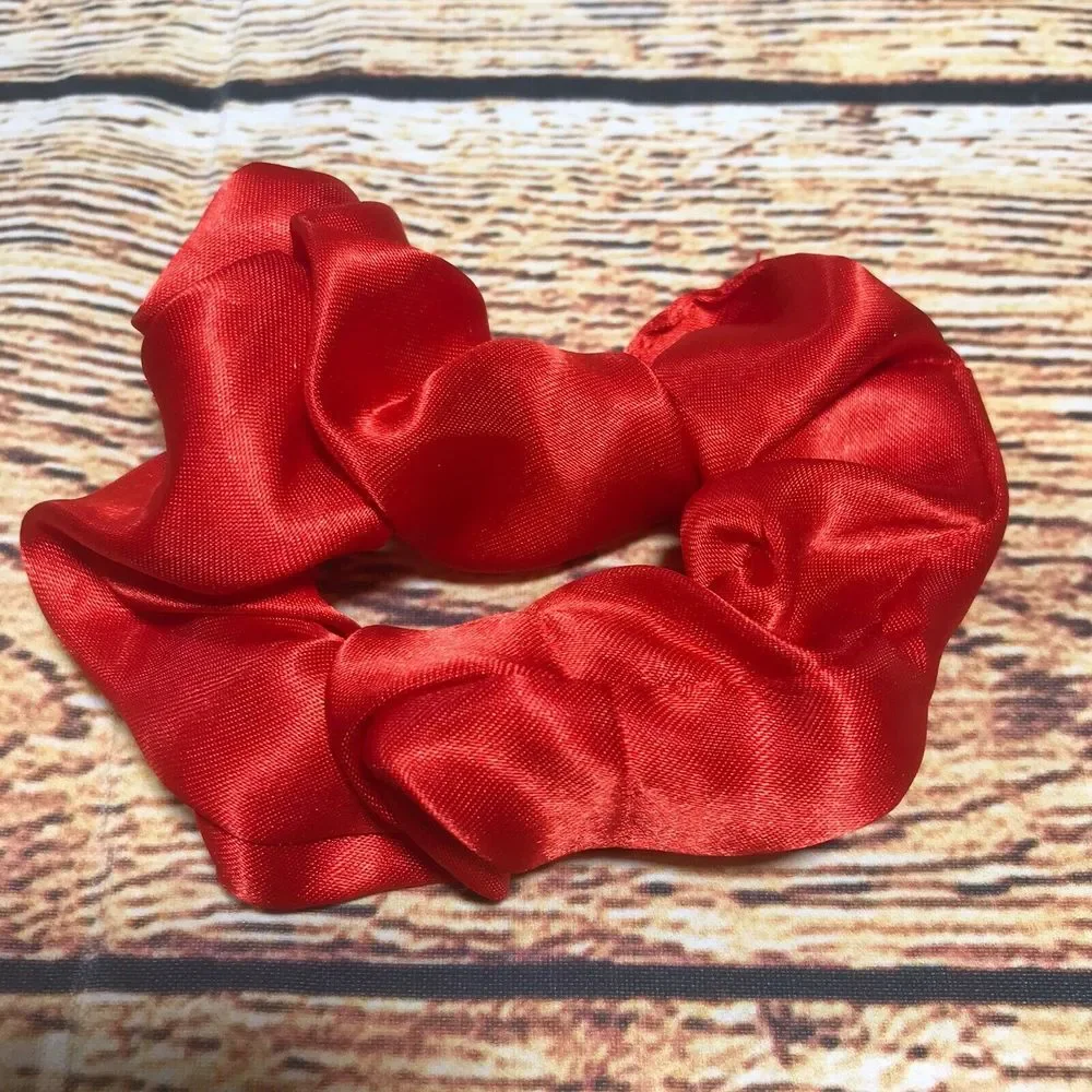 New 8 Piece Scrunchie Bundle Assorted